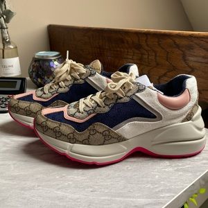 Women’s Gucci Sneakers
